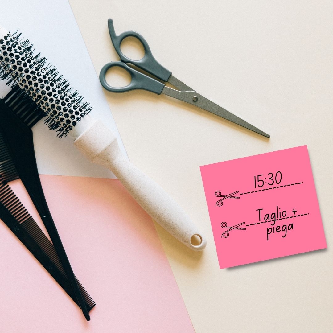 Post it in carta rosa per estetiste e parrucchieri personalizzati con logo e righe per appuntamenti